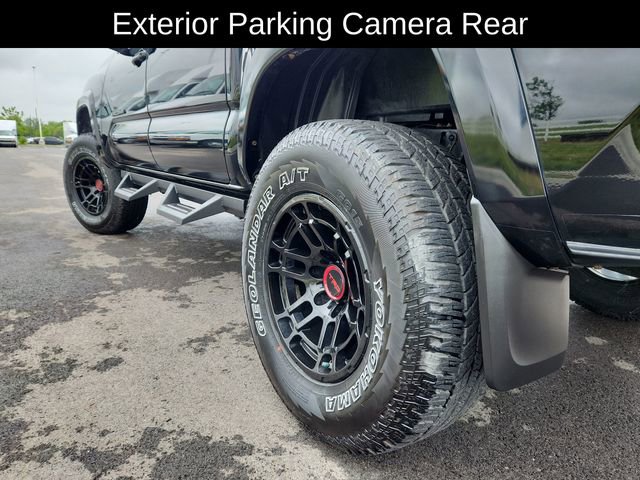 Used 2018 Toyota Tacoma TRD Sport w/ Technology Package AWD/4WD image 19