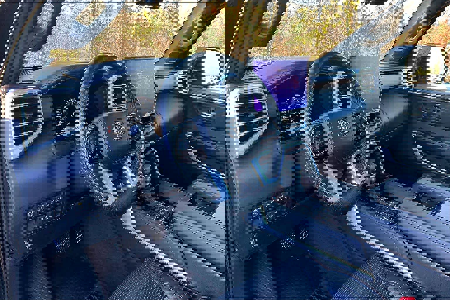 Used 2024 Toyota Tundra Platinum image 16