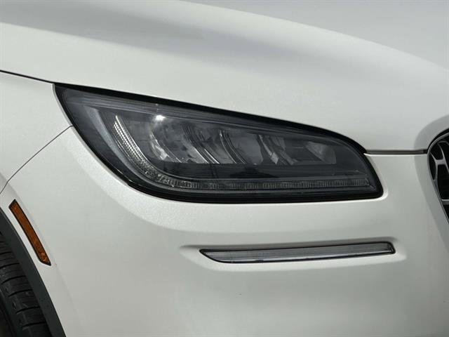 Used 2022 Lincoln Corsair AWD w/ Premium Package image 8