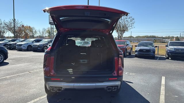 New 2026 Chevrolet Traverse LT w/ Sun and Wheel Package FWD image 9