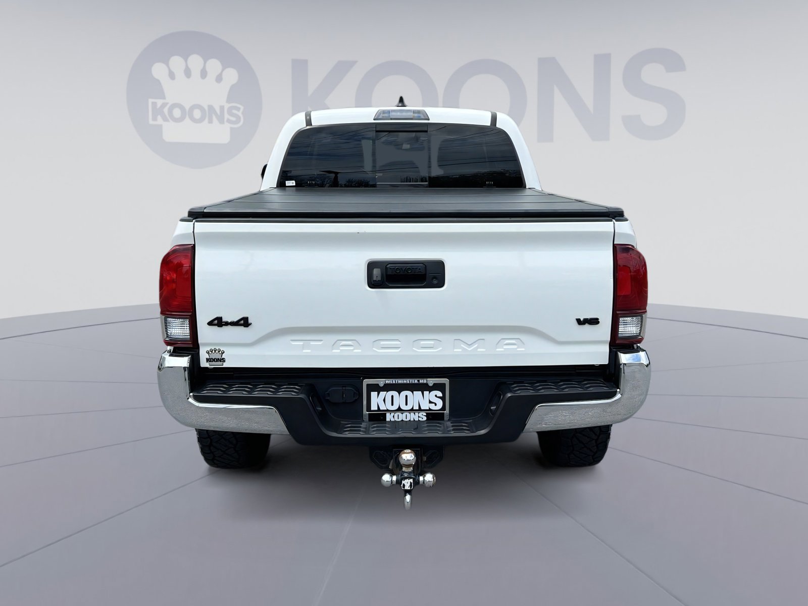 Used 2022 Toyota Tacoma SR5 AWD/4WD image 5