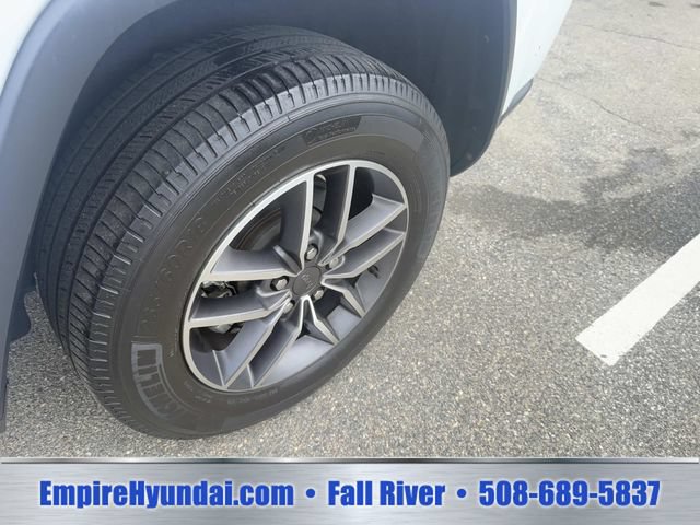 Used 2022 Jeep Grand Cherokee Limited AWD/4WD image 15