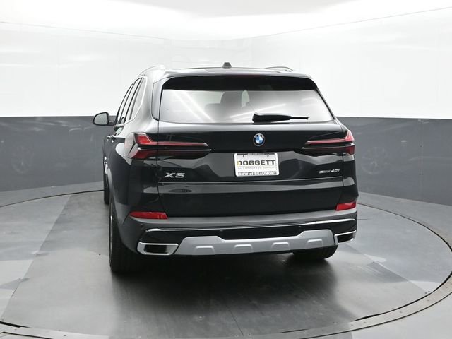 New 2026 BMW X5 sDrive40i image 8