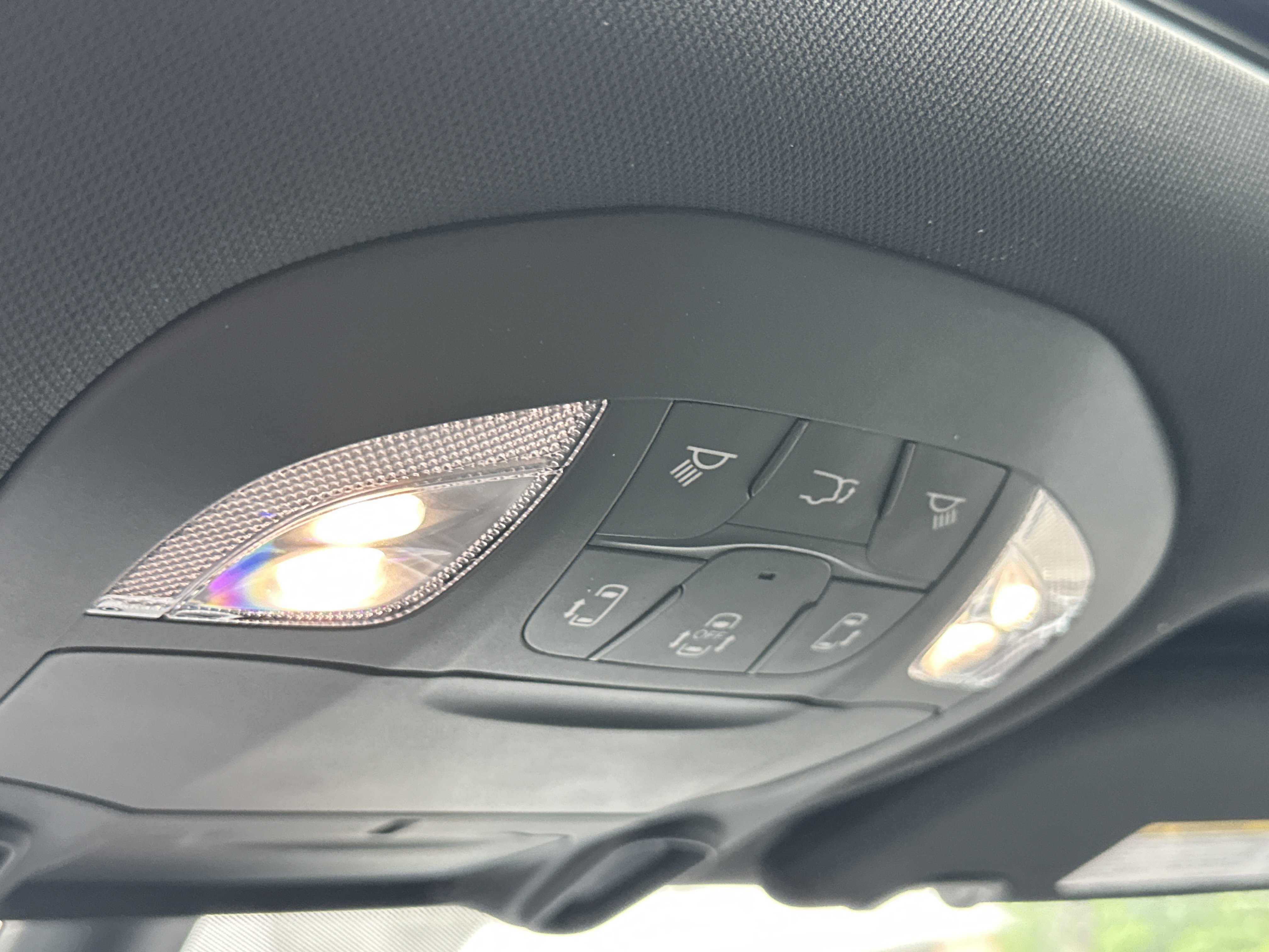 New 2027 Chrysler Pacifica Select w/ Family Tech Group FWD image 7