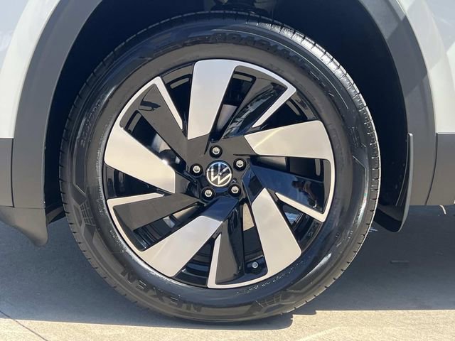 New 2026 Volkswagen Atlas Cross Sport SEL image 6