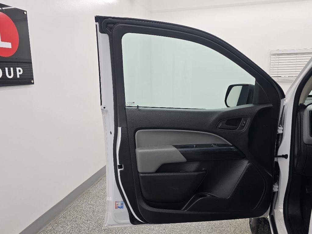 Used 2022 Chevrolet Colorado W/T image 24