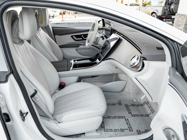 Used 2022 Mercedes-Benz EQS 450+ Sedan image 26