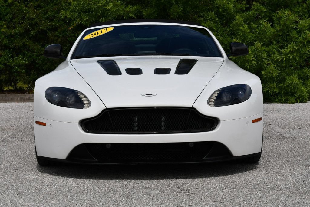 Used 2017 Aston Martin V12 Vantage S RWD image 10