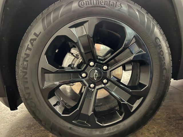 Used 2025 Chevrolet Equinox LT w/ Midnight Edition image 10