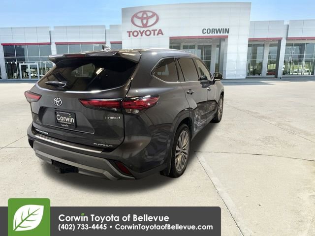 Used 2023 Toyota Highlander Platinum image 8