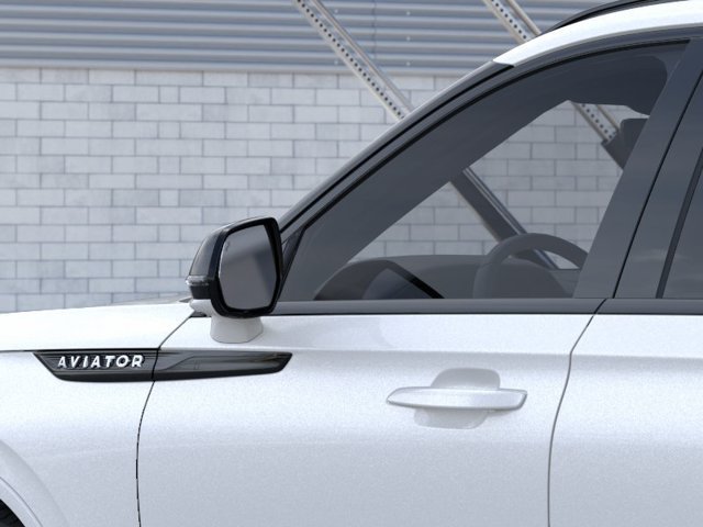 New 2026 Lincoln Aviator AWD w/ Jet Appearance Package image 22