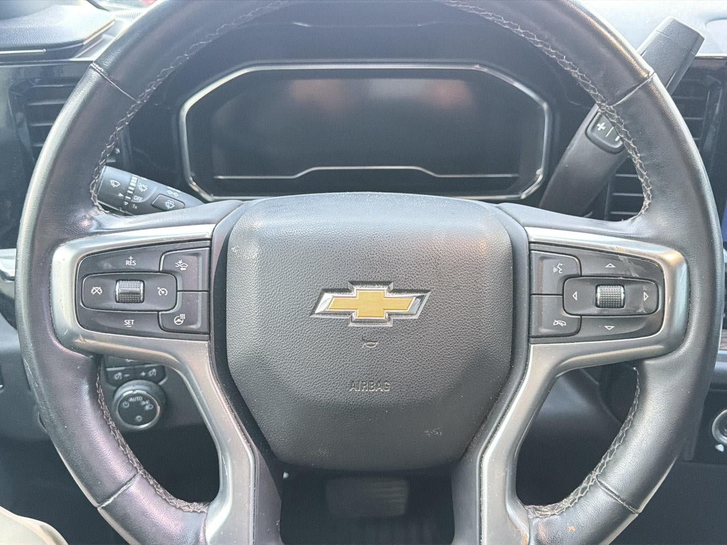 Used 2024 Chevrolet Silverado 1500 LT AWD/4WD image 14