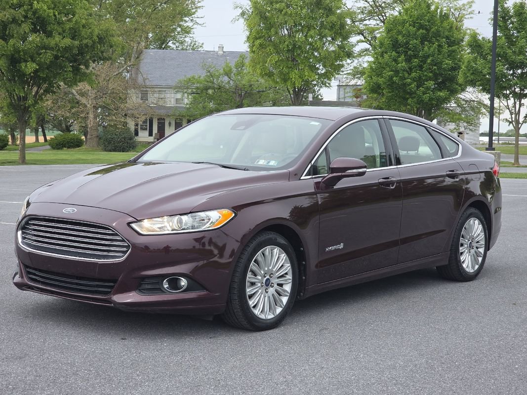 Used 2013 Ford Fusion SE FWD image 3