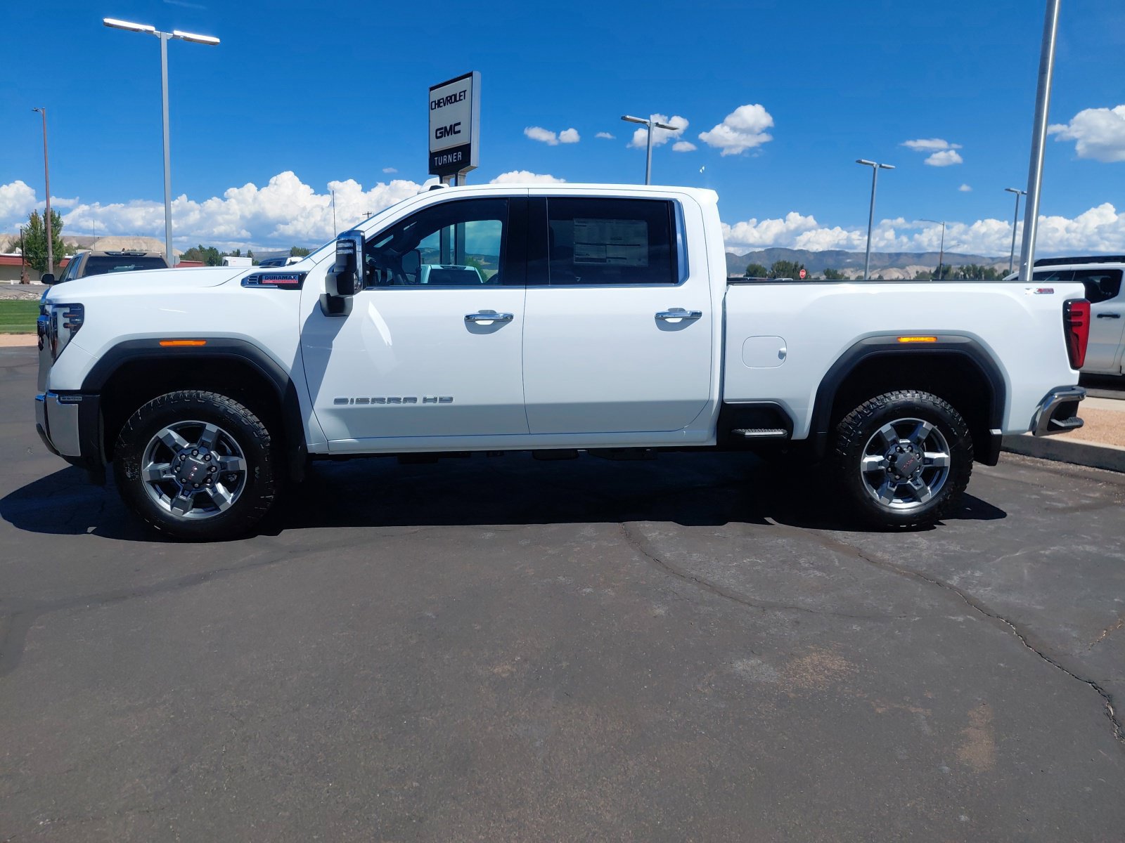 New 2026 GMC Sierra 3500 SLT AWD/4WD image 12