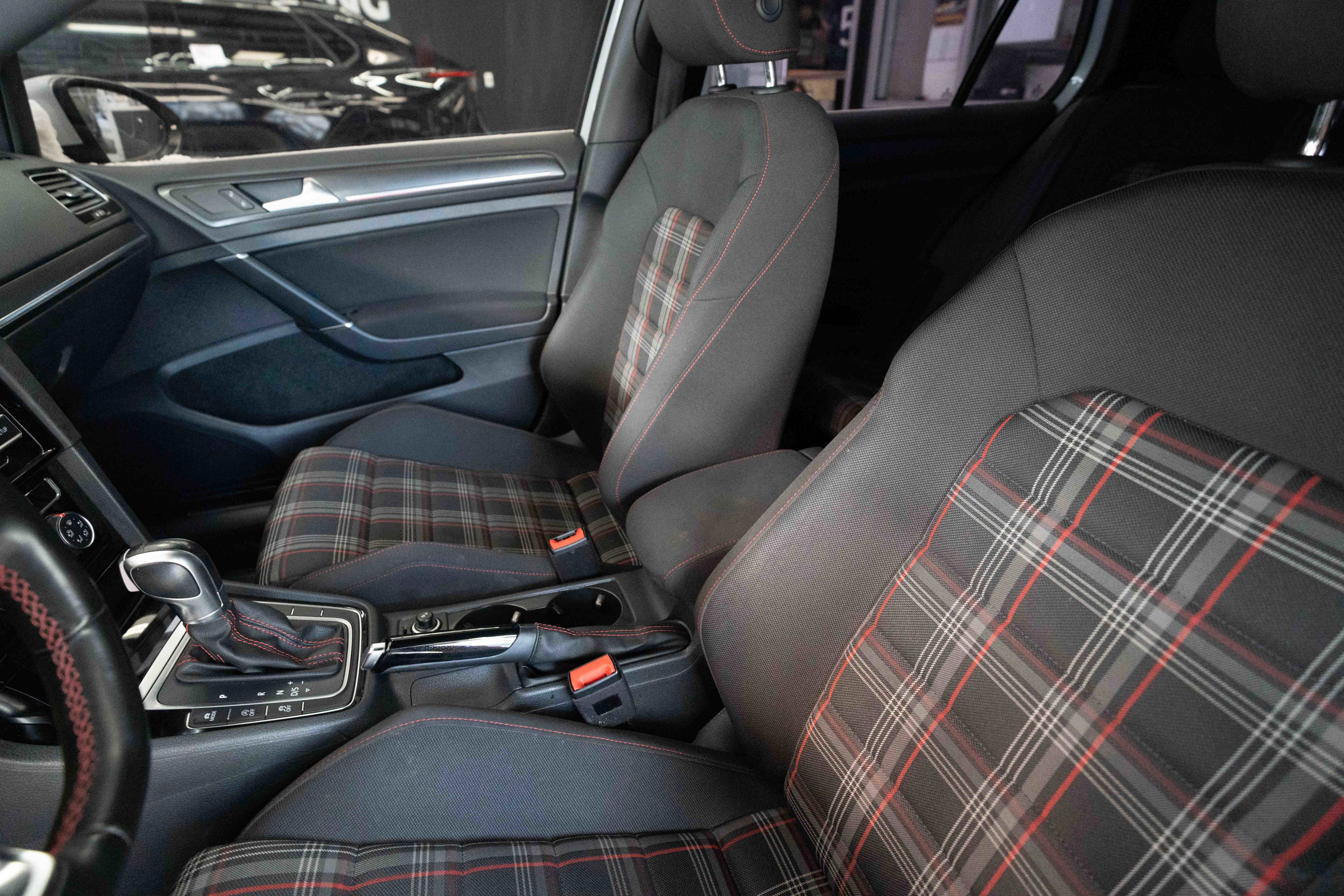 Used 2018 Volkswagen GTI S image 10