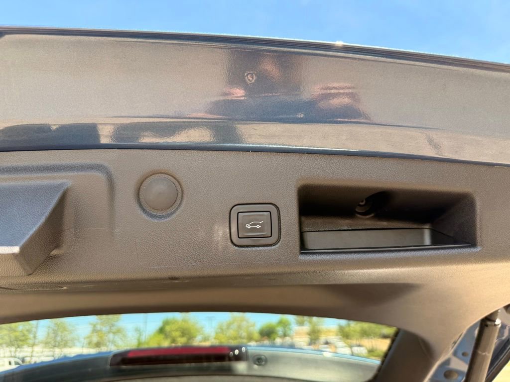 Certified 2024 Chevrolet Equinox LT w/ Driver Convenience Package image 19