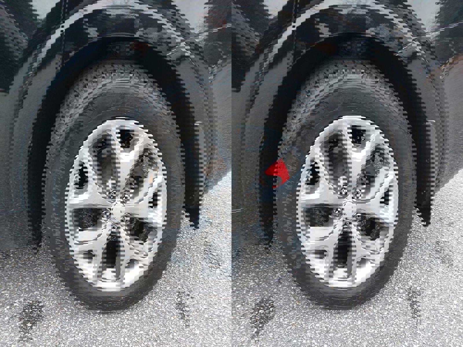 Used 2017 Kia Sorento SX image 36