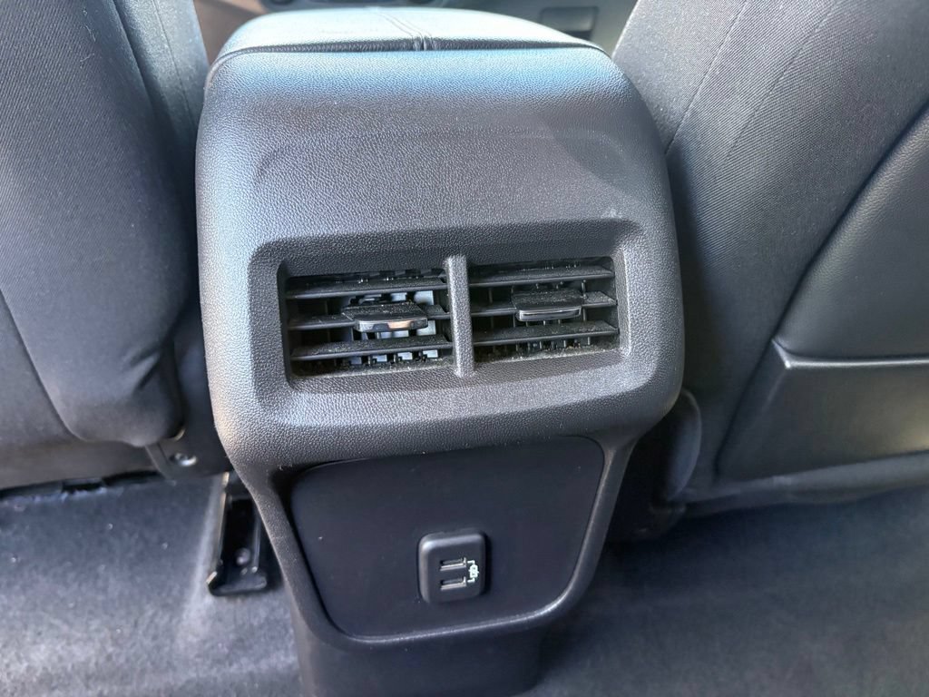 Used 2024 GMC Terrain SLE AWD/4WD image 15