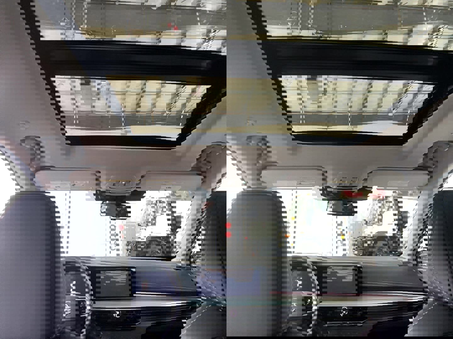 Used 2025 Nissan Murano SL w/ Cargo Package image 21