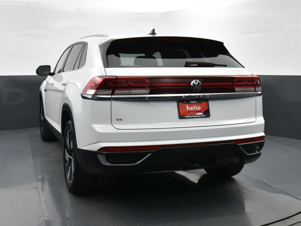 Used 2024 Volkswagen Atlas Cross Sport SE image 45