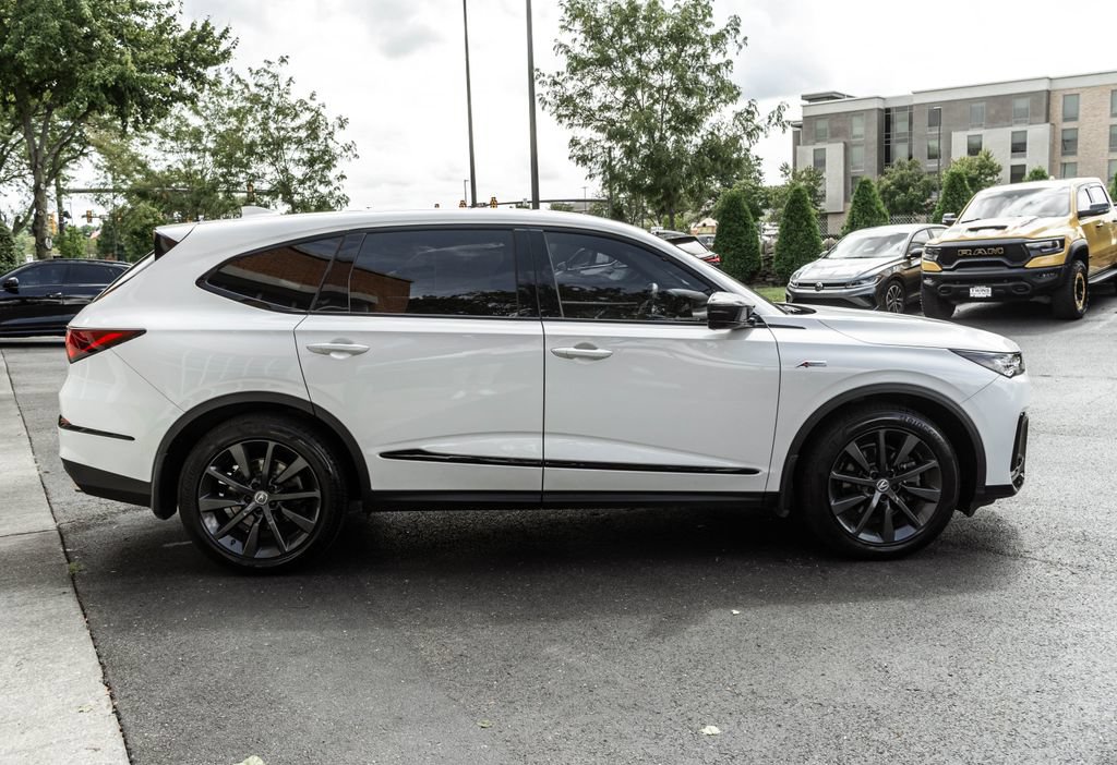 Used 2025 Acura MDX A-Spec AWD/4WD image 3