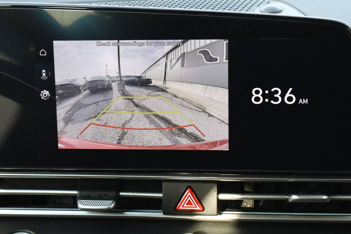 Used 2024 Hyundai Elantra SEL FWD image 12