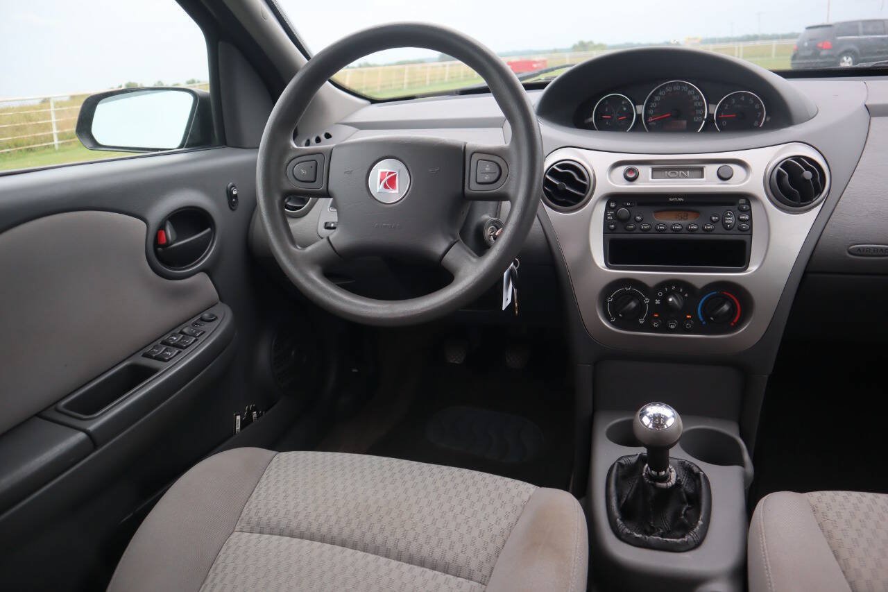 Used 2005 Saturn ION Level 2 w/ Power Pkg FWD image 31