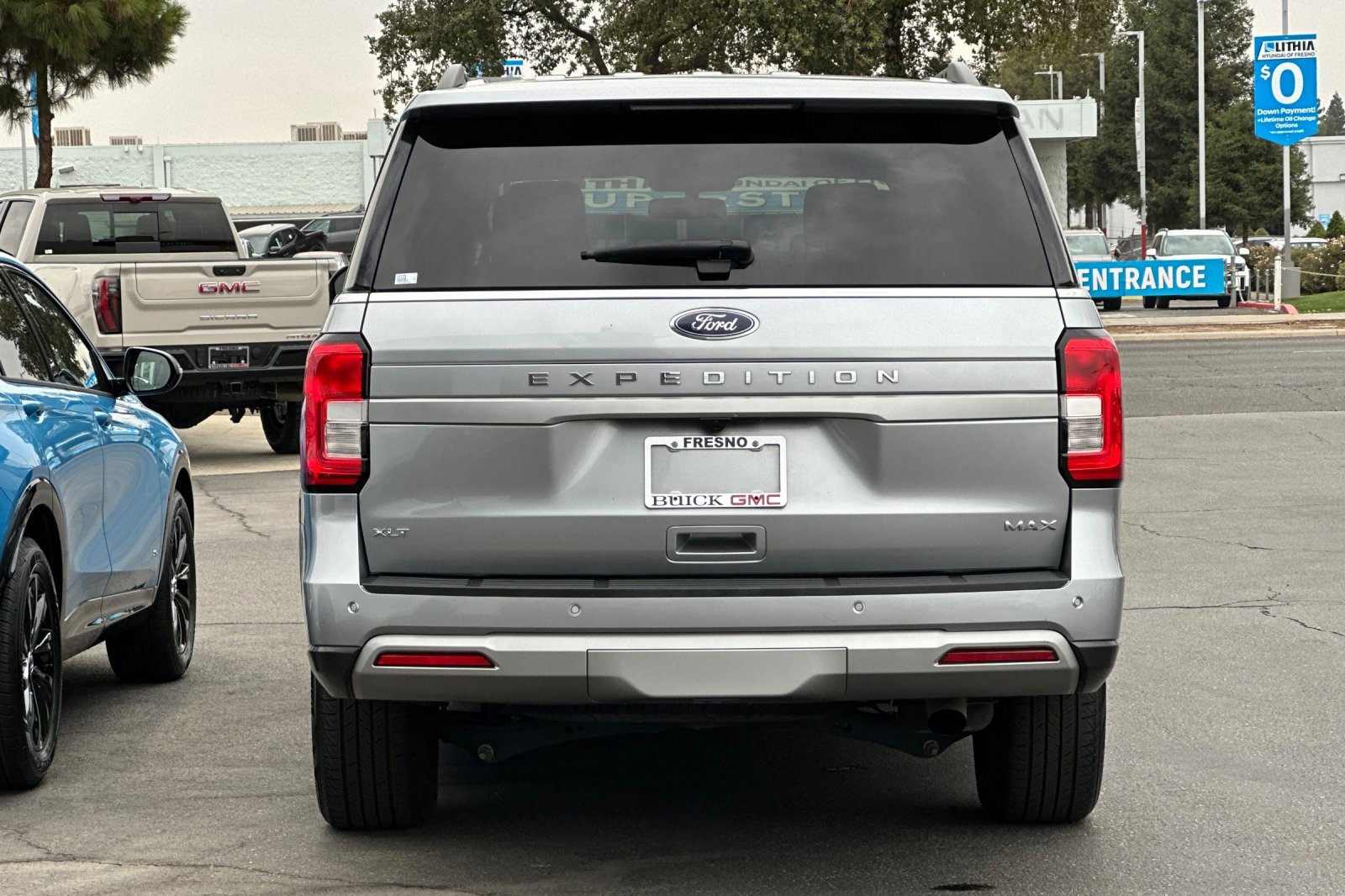 Used 2024 Ford Expedition Max XLT image 5