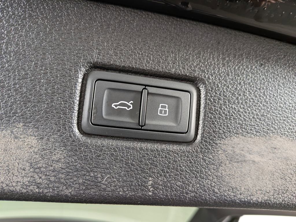 Used 2018 Audi Q7 3.0T Premium Plus w/ Premium Plus Package image 11