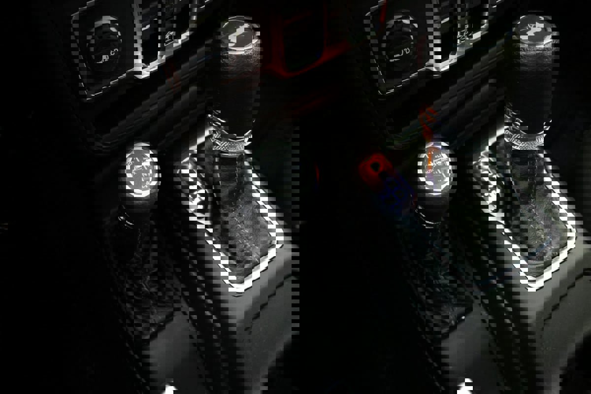 Used 2024 Jeep Wrangler Unlimited w/ Convenience Group image 14