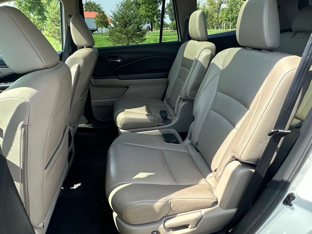 Used 2017 Honda Pilot Elite image 15