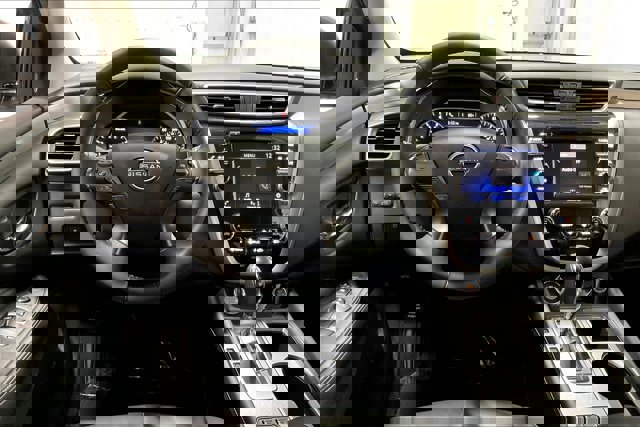 Used 2024 Nissan Murano SV w/ SV Midnight Edition Package image 5