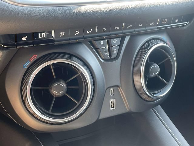 New 2026 Chevrolet Blazer LT w/ LPO, Black Grille Bar Package FWD image 15