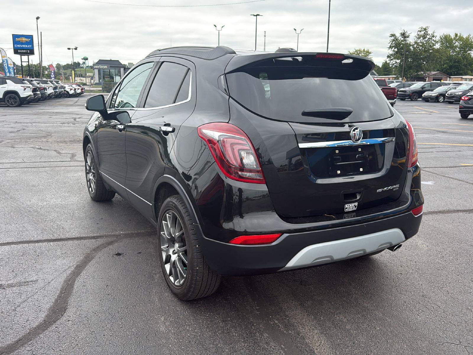 Used 2019 Buick Encore Sport Touring AWD/4WD image 3