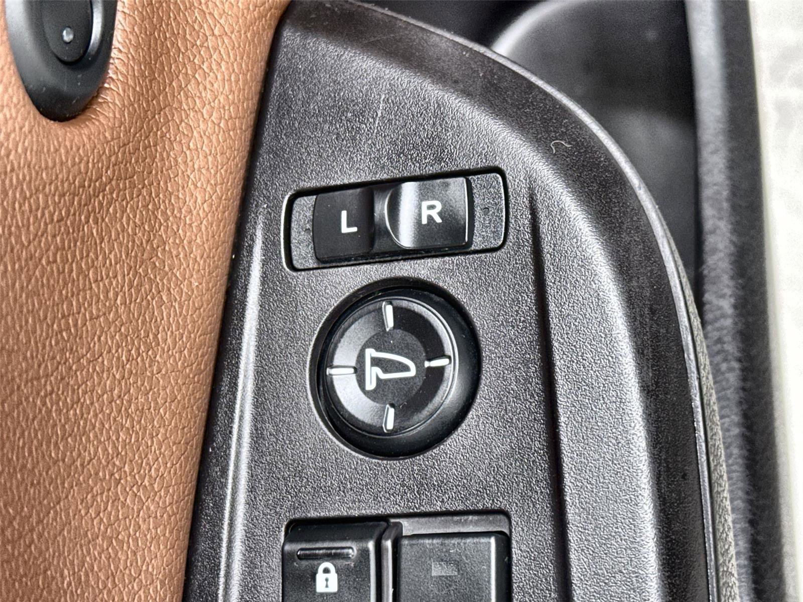 Used 2020 Acura ILX w/ Premium Package image 15