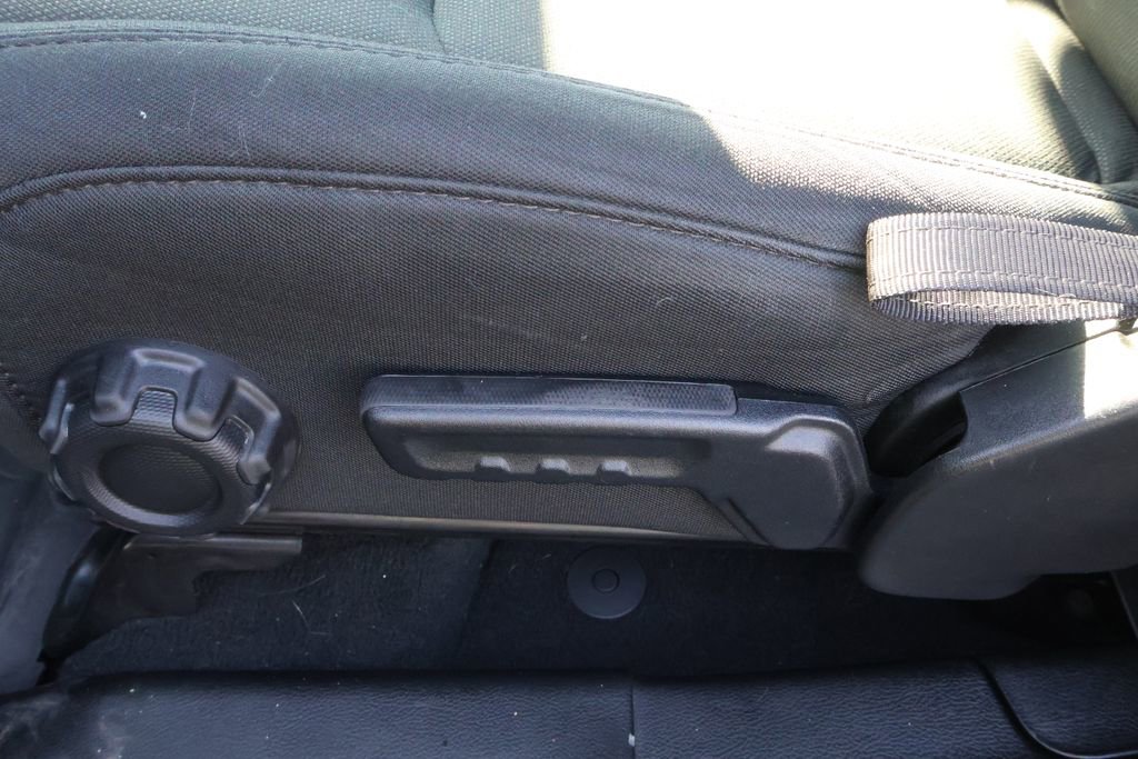 Used 2023 Jeep Wrangler Unlimited w/ Cold Weather Group image 31