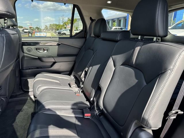 Certified 2025 Honda Pilot Touring image 15
