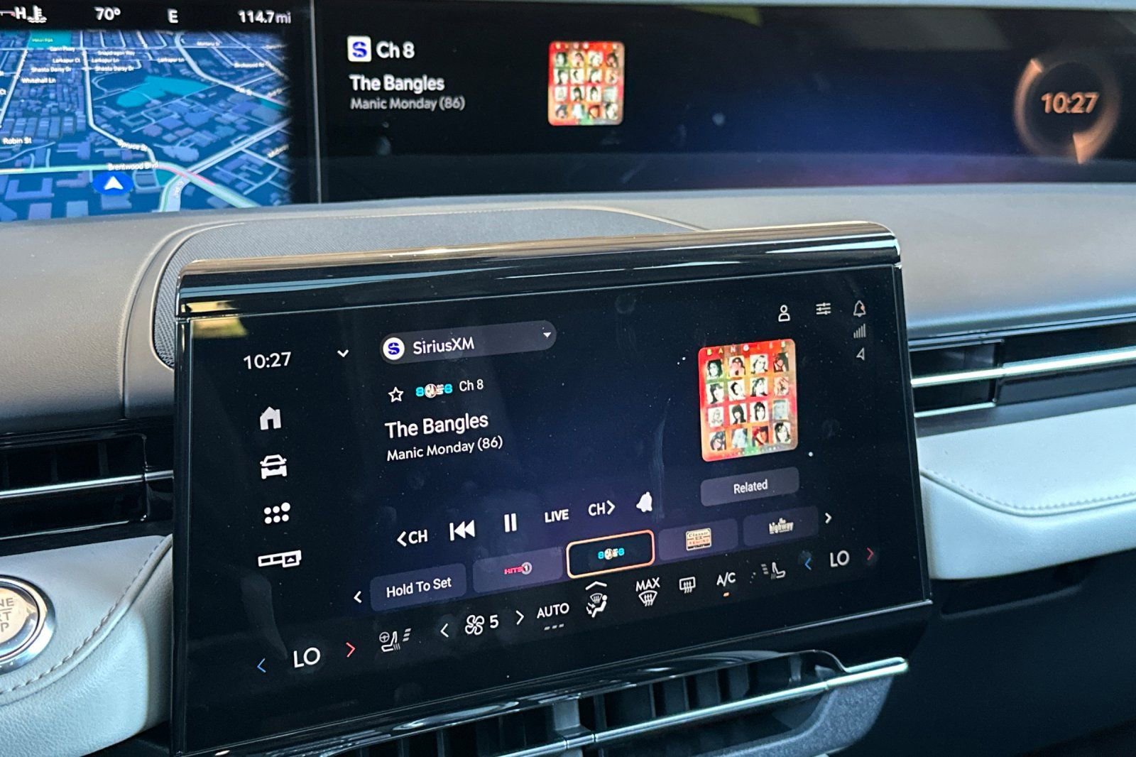 Used 2025 Lincoln Nautilus Reserve image 15