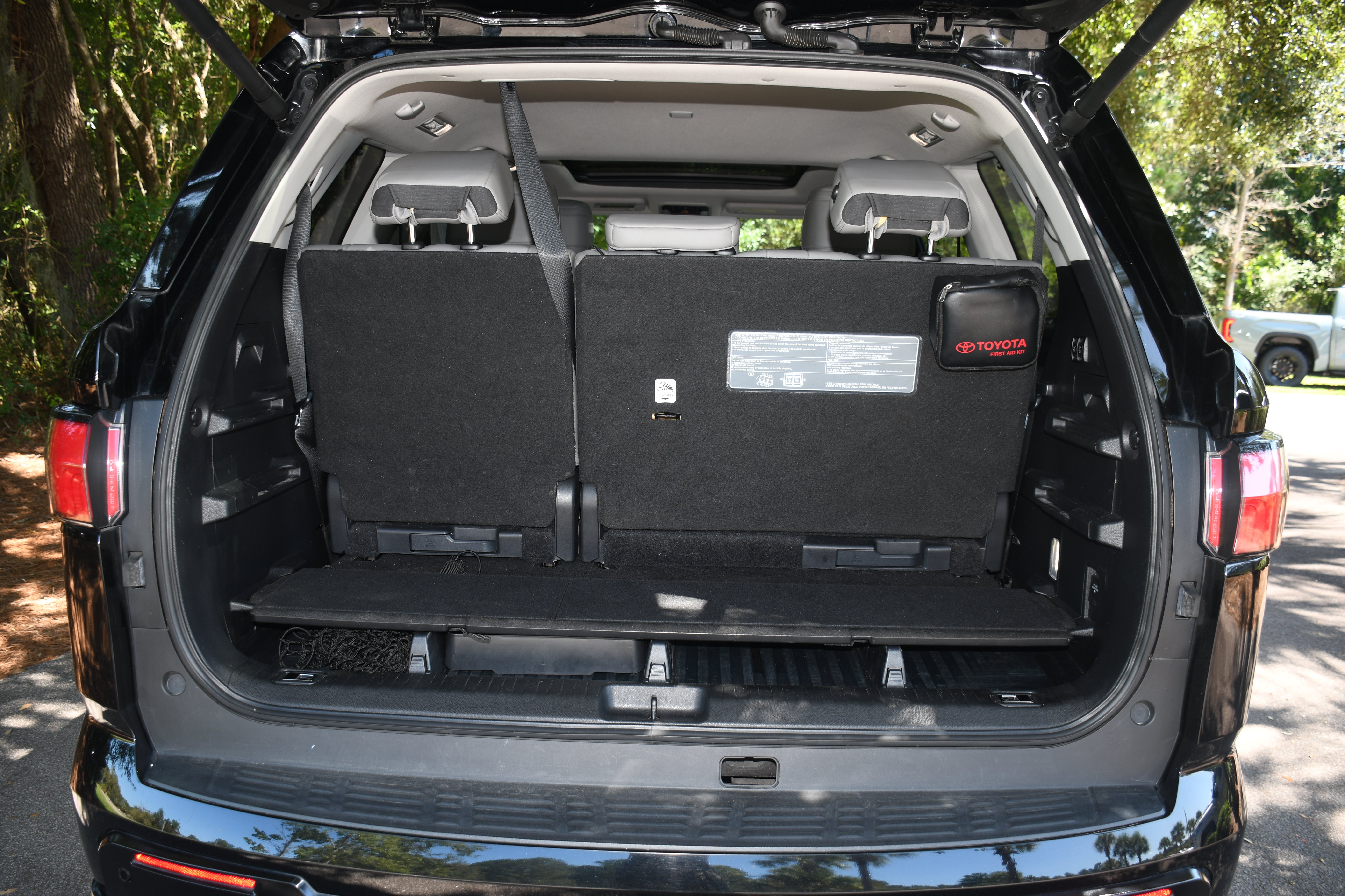 Certified 2023 Toyota Sequoia Limited w/ Tow Technology Package AWD/4WD image 24
