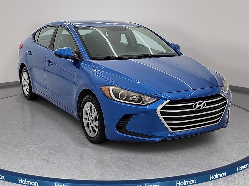 Used 2017 Hyundai Elantra SE image 4