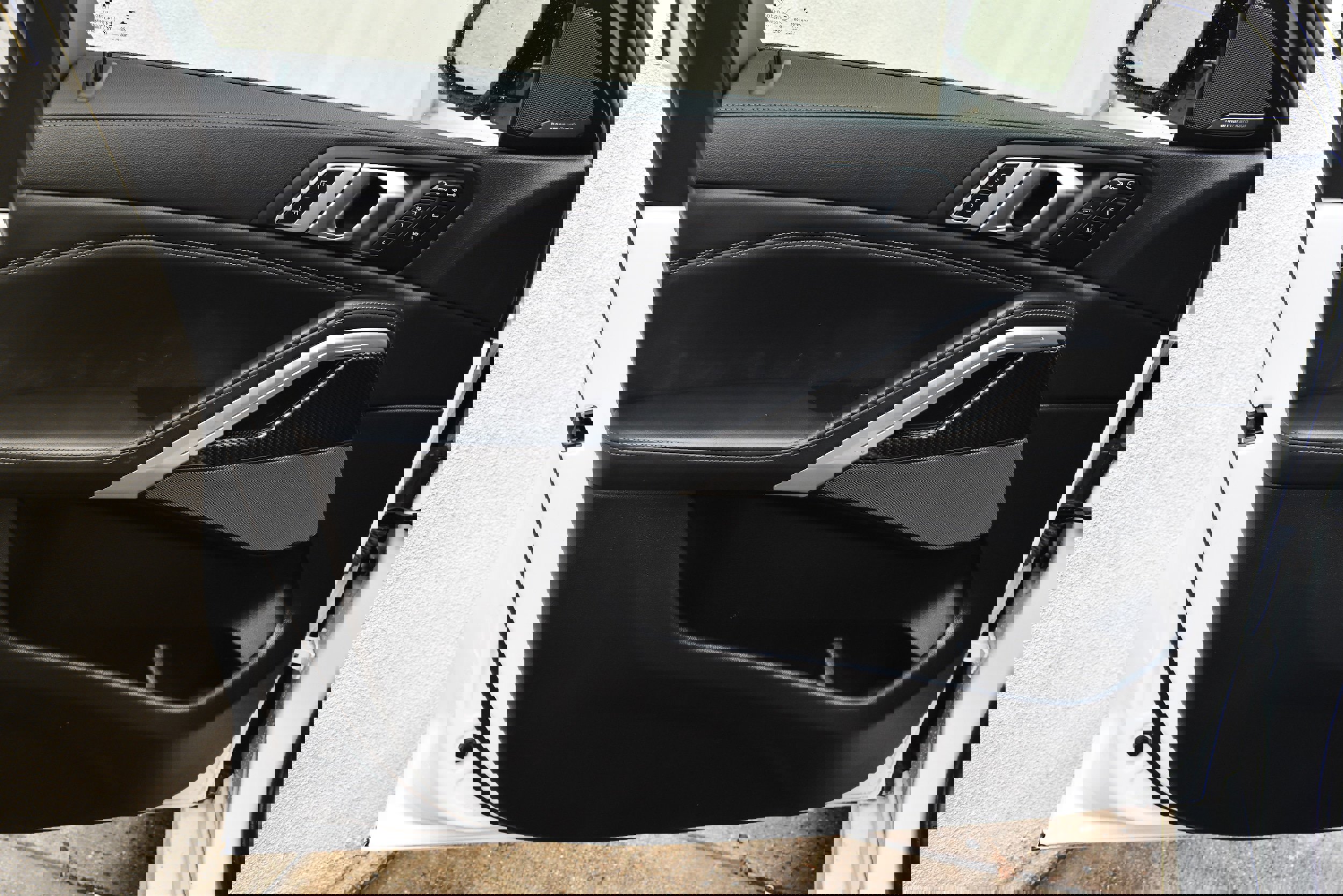 Used 2020 BMW X6 M50i w/ Executive Package image 22