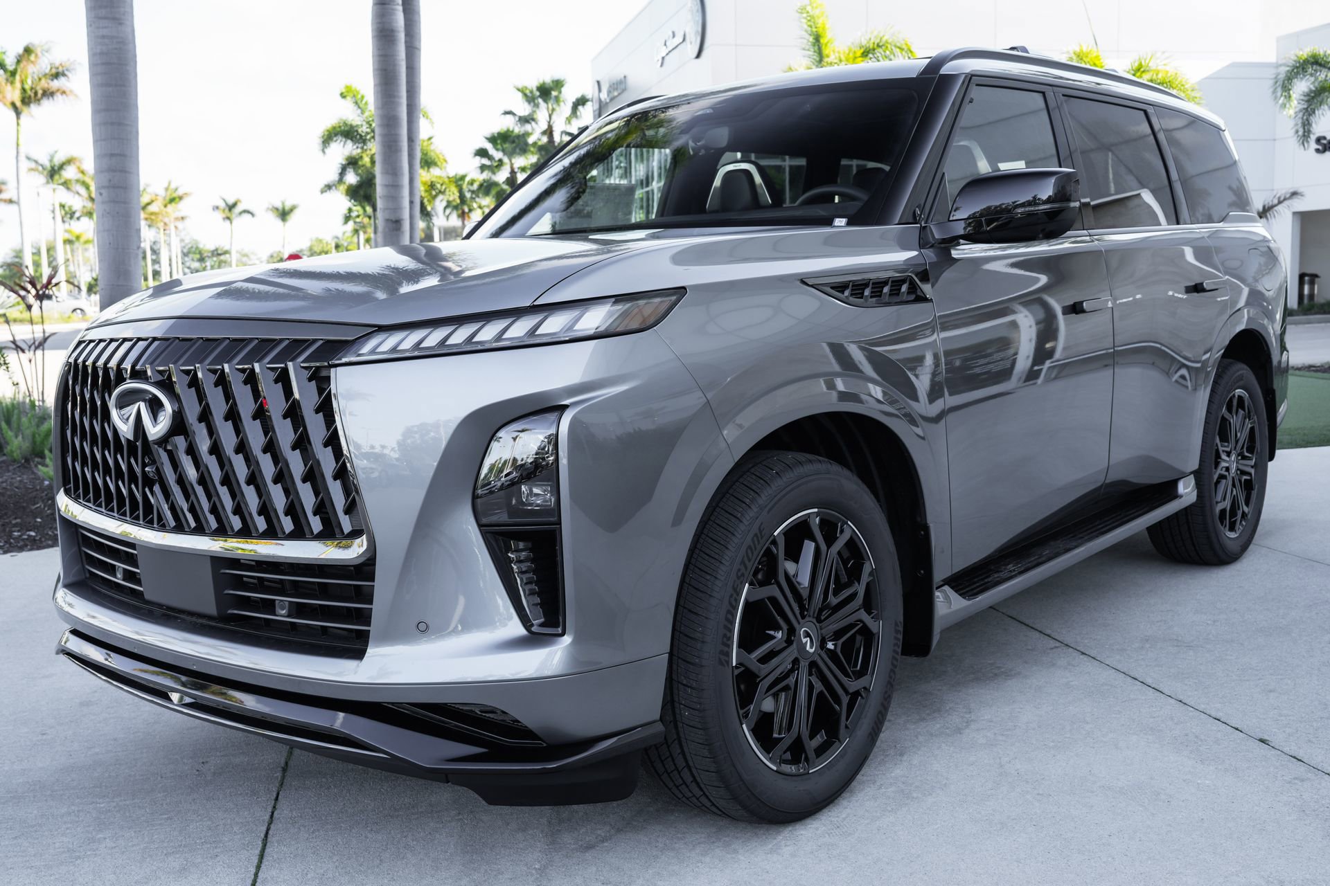 New 2026 INFINITI QX80 4WD w/ Sport Exterior Package image 5