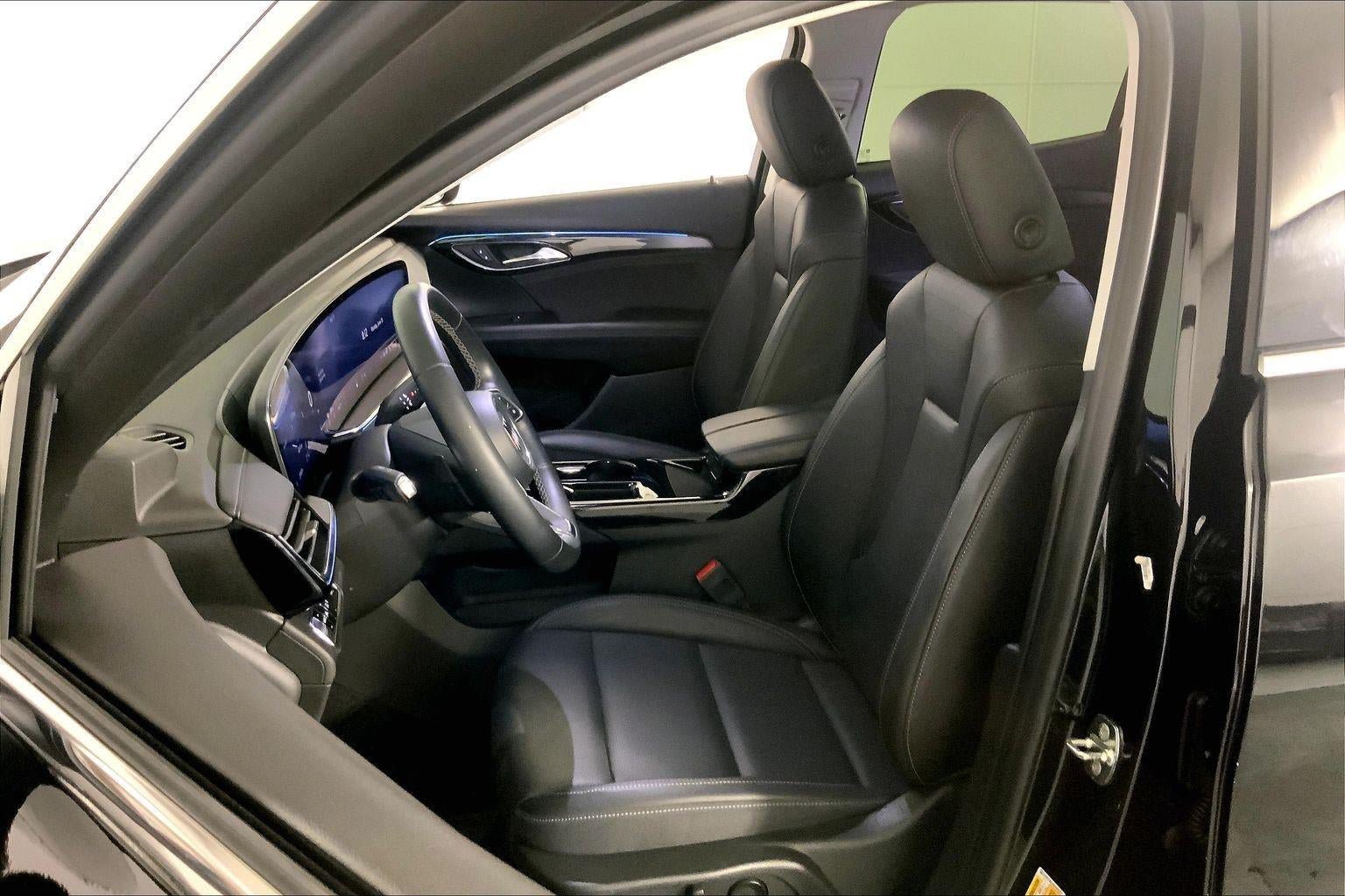 Used 2024 Buick Envision Preferred AWD/4WD image 23