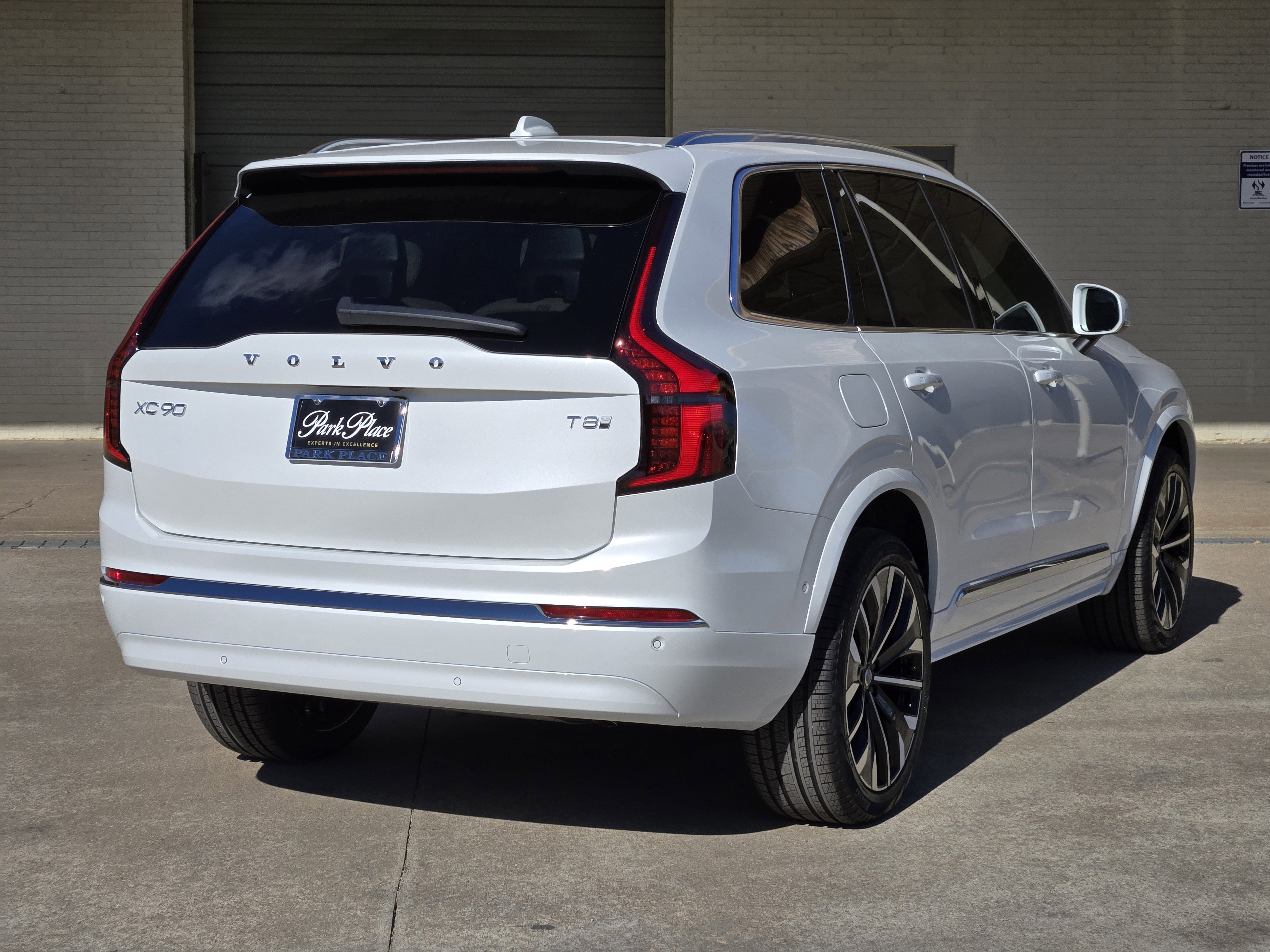 New 2026 Volvo XC90 T8 Plus image 9