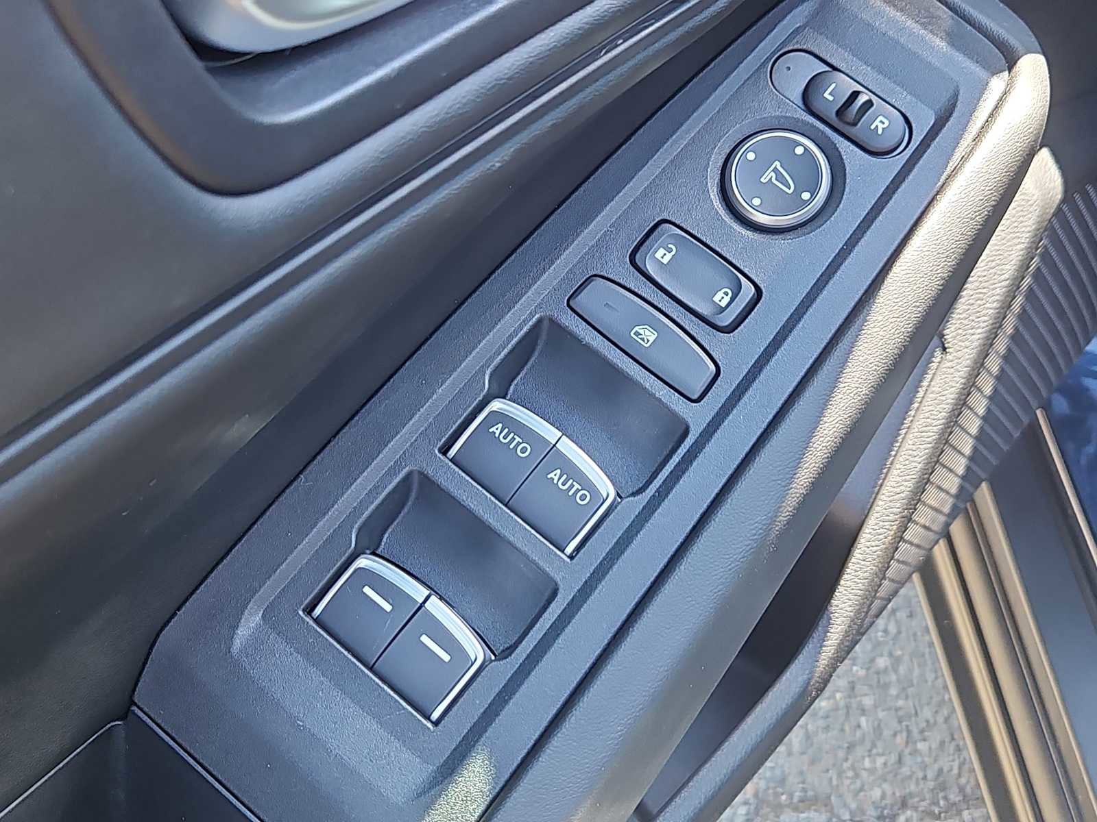 Used 2024 Honda Accord EX image 13
