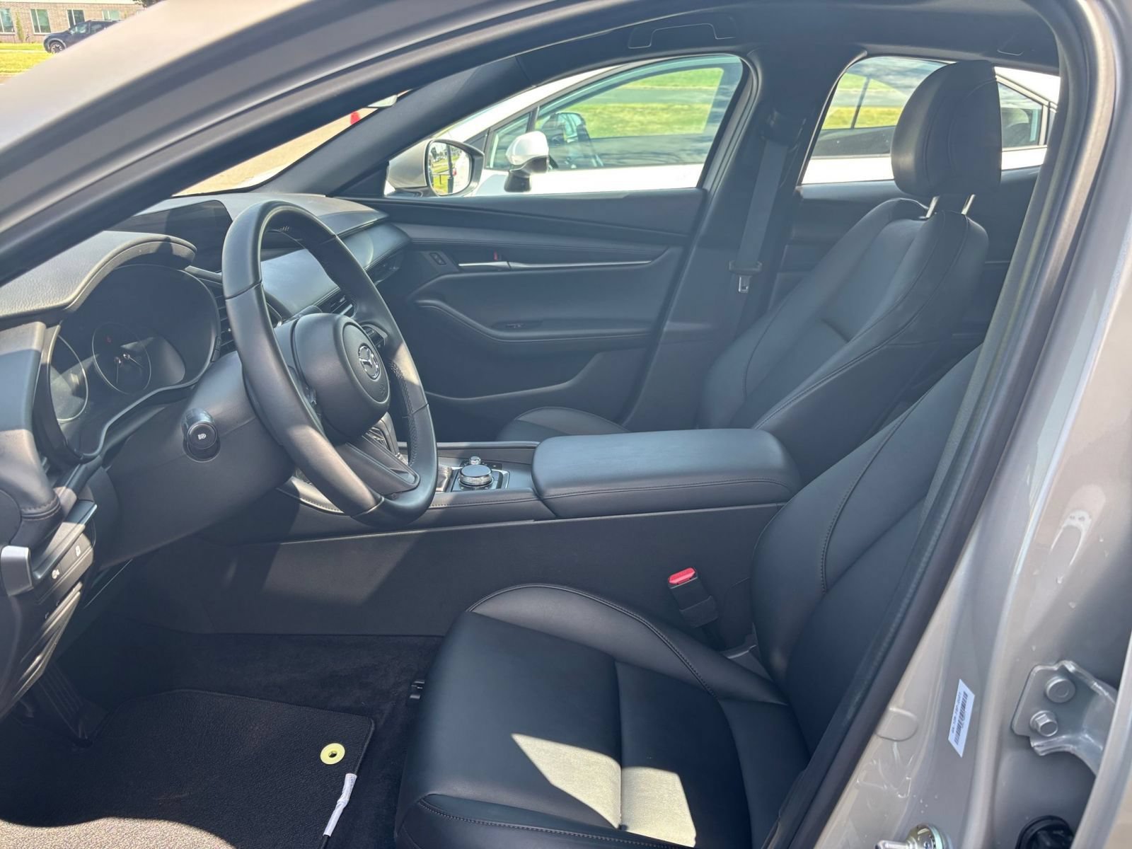 Used 2026 MAZDA MAZDA3 s FWD image 25