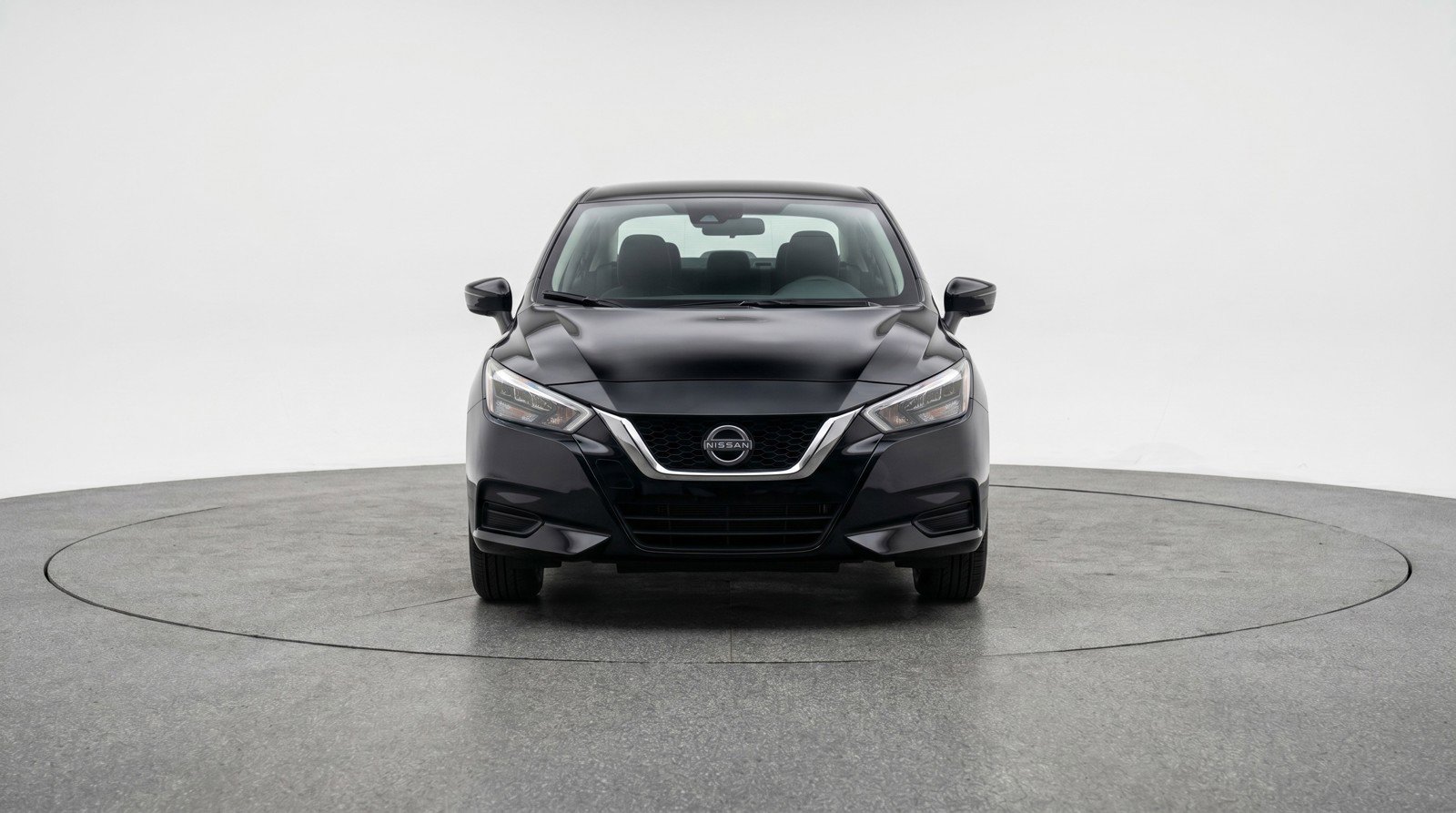 Used 2025 Nissan Versa SV FWD image 2