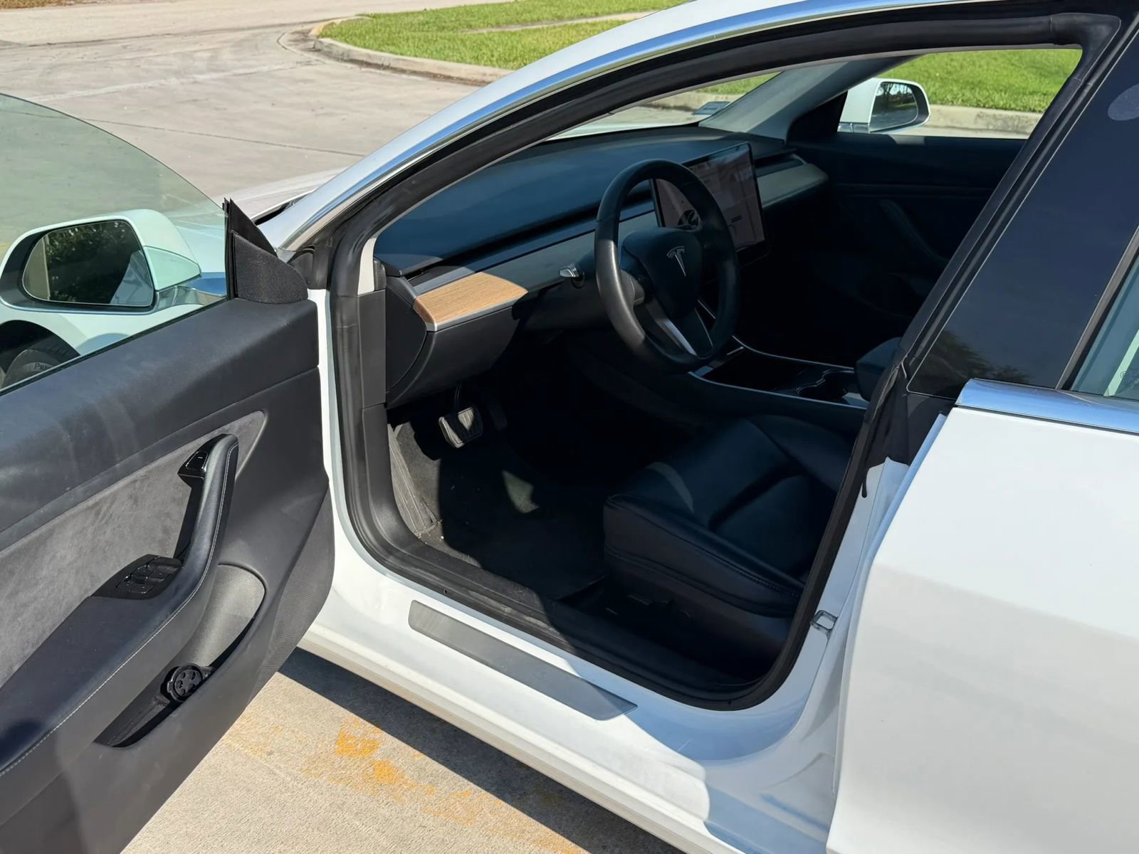 Used 2019 Tesla Model 3 Long Range image 12