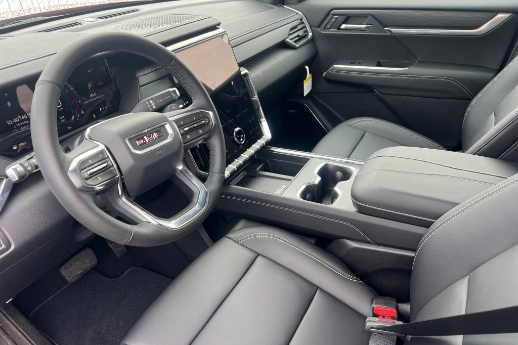 New 2026 GMC Acadia Elevation w/ Black Edition AWD/4WD image 7