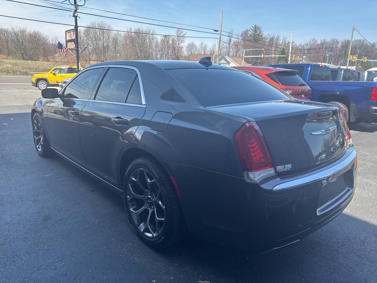 Used 2015 Chrysler 300 Limited RWD image 6